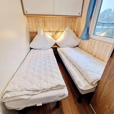 Adria Mobilheim Esox Haus Nr 12 Holiday home *